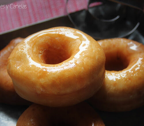 Cómo hacer donuts caseros para que queden esponjosos - Azafranes y Canelas