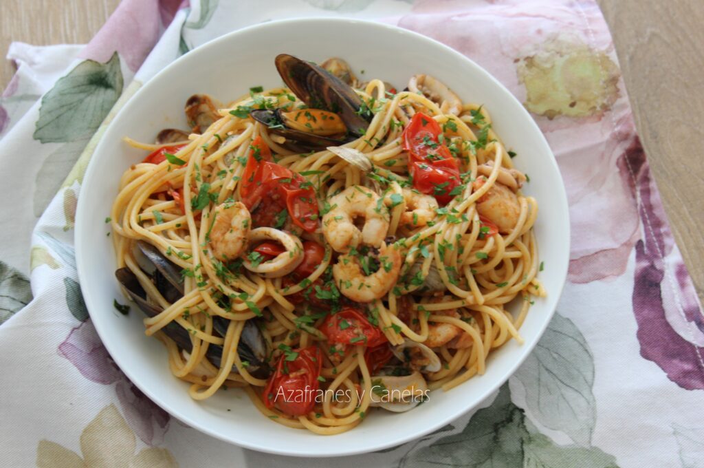 espaguetis frutti di mare