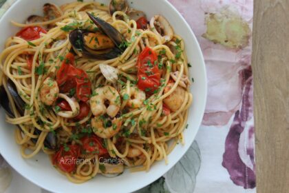 espaguetis frutti di mare